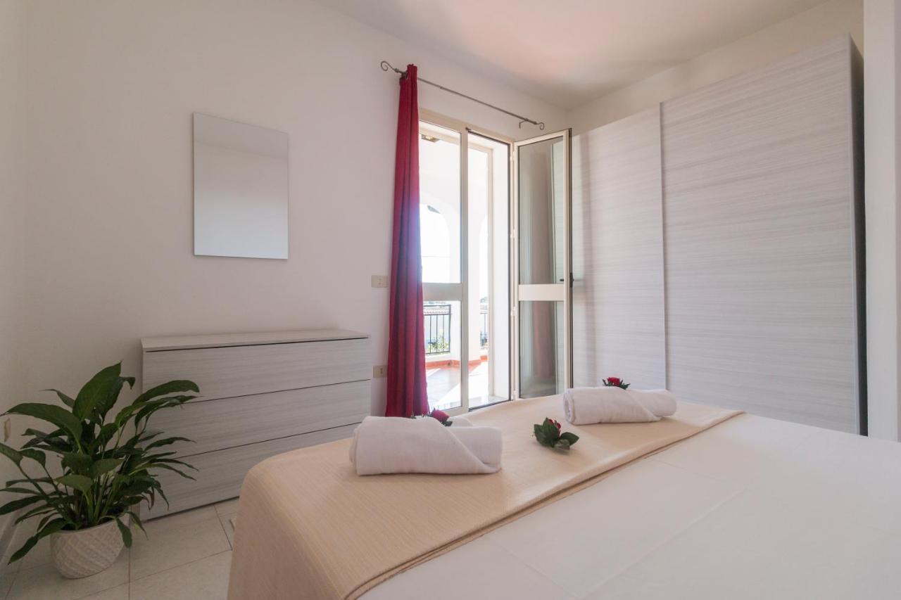 Suite Apartment La Punta Cala Gonone Exterior photo